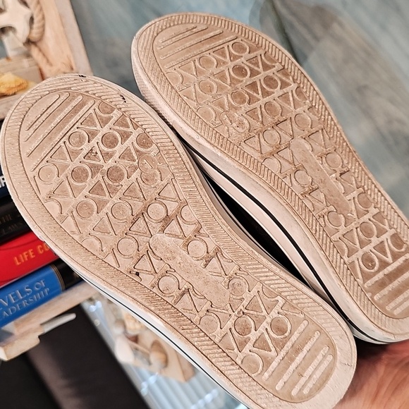 Black Kids High-Top Sneakers - Picture 4 of 4